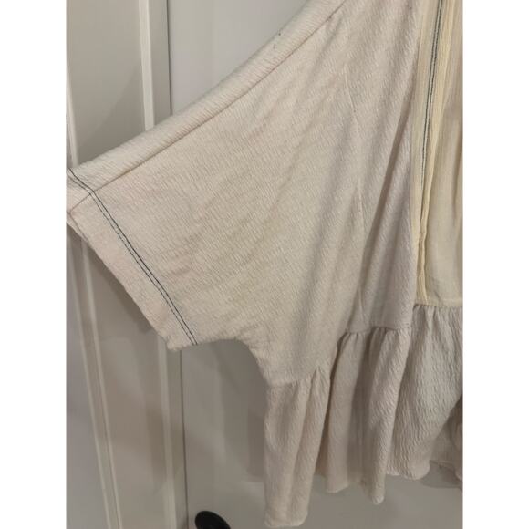 Urban Outfitters Cream Textured Boho Blouse • Size L - Picture 7 of 9